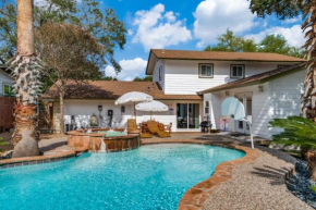 4BR Home-Heated Pool-Hot Tub-10 Min to Downtown